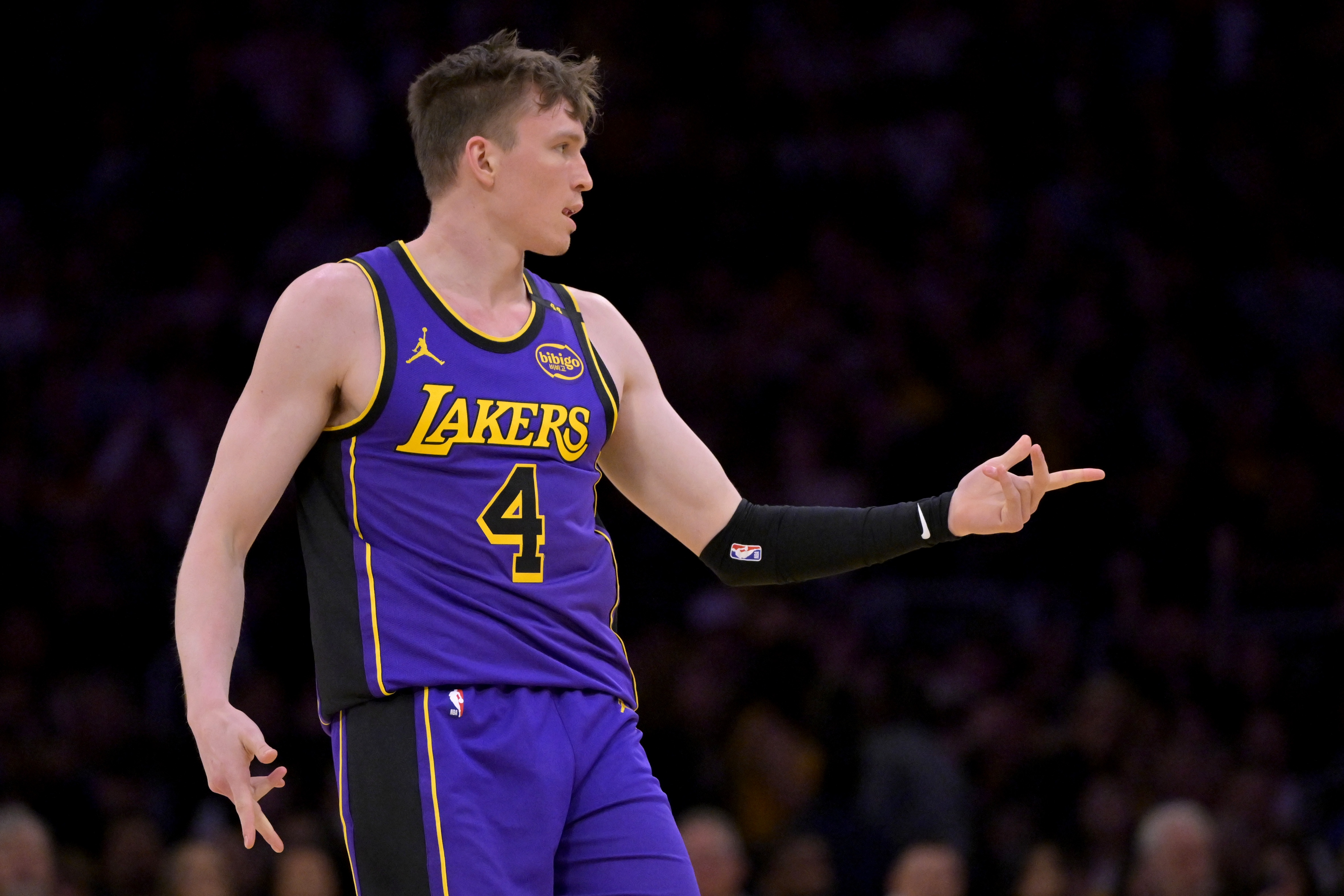 开云体育登入-美记：湖人想打包克内克特及到期合同换回即战力 但没球队感兴趣